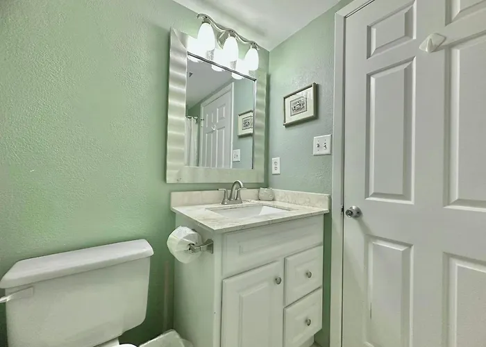 Holiday home Ocean Breeze 204e
