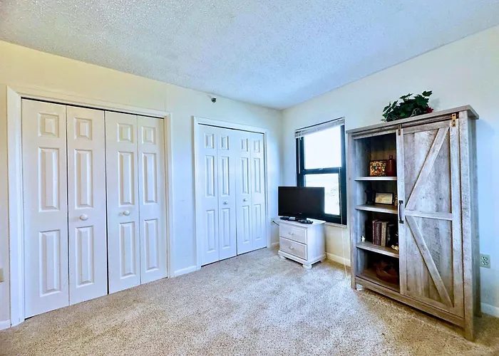 Ocean Breeze 204e Holiday home *